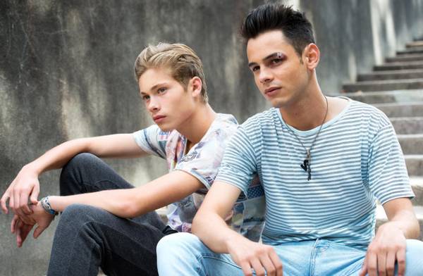 baisers caches france 2 News Actual