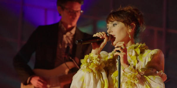zaz concert Carrieres de Lumieres News Actual