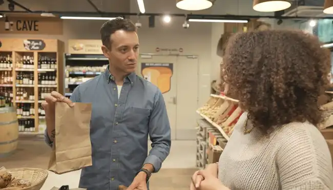 Sur le front cartons sacs en papiers News Actual